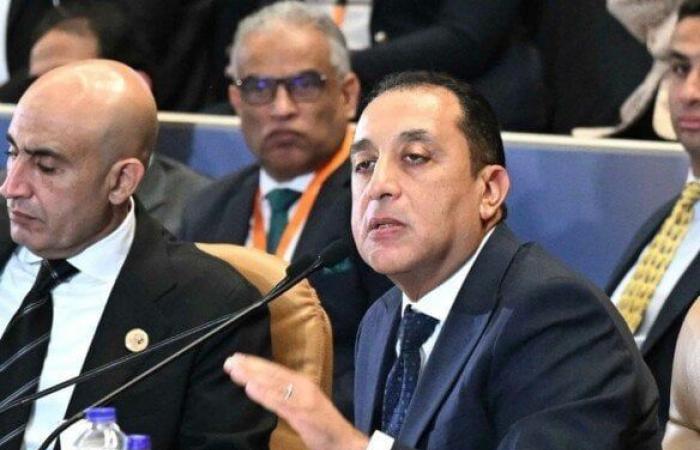 بالبلدي: رئيس
      الوزراء:
      نستهدف
      الاعتماد
      على
      الطاقة
      المتجددة
      بنسبة
      50%
      بحلول
      2030