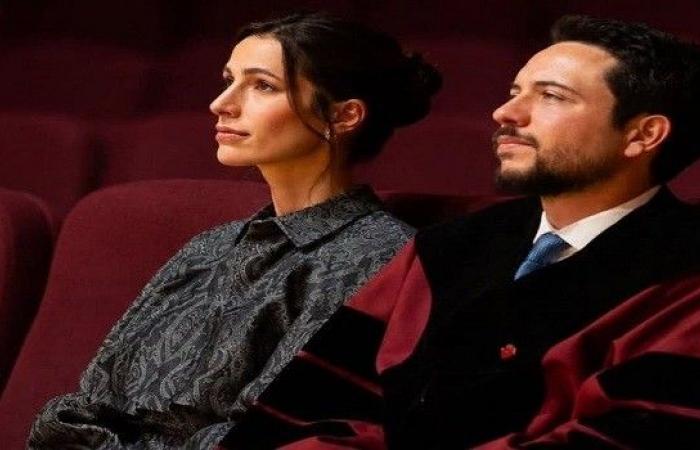 بالبلدي: الأميرة
      رجوة
      تتألق
      بأجمل
      الإطلالات
      الكلاسيكية
      في
      المناسبات
      واللقاءات
      الرسمية