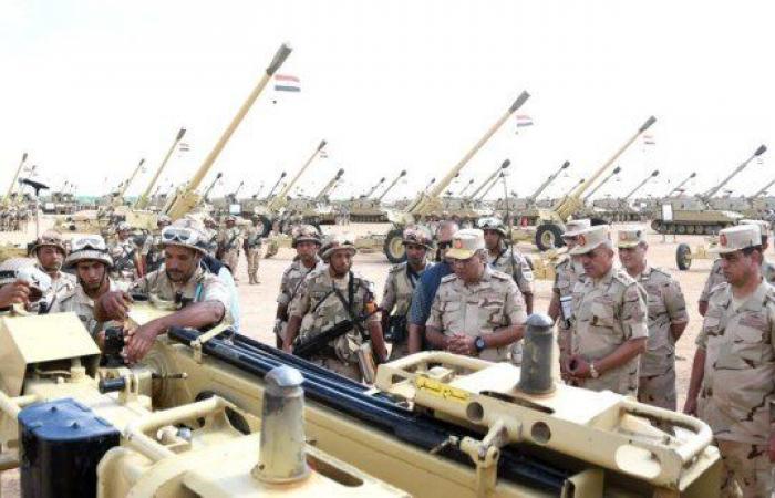 بالبلدي: وزير
      الدفاع
      يشهد
      إجراءات
      تفتيش
      الحرب
      بإحدى
      تشكيلات
      المنطقة
      الشمالية
      العسكرية
      |
      فيديو