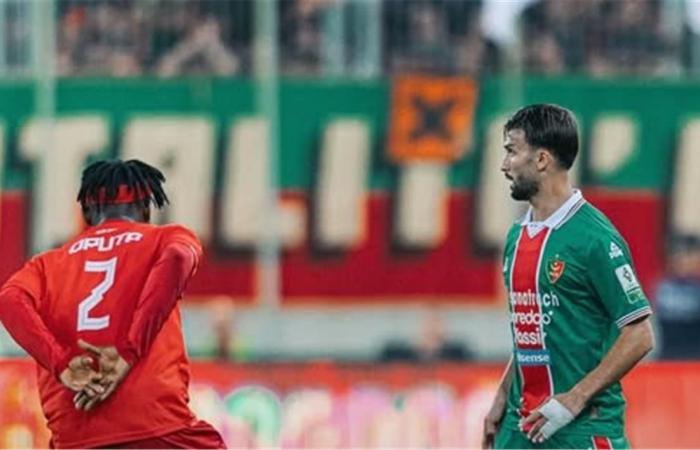 بالبلدي : مولودية
      الجزائر
      يهزم
      إينوجو
      رينجرز
      بثلاثية
      ويتأهل
      لمجموعات
      دوري
      أبطال
      إفريقيا