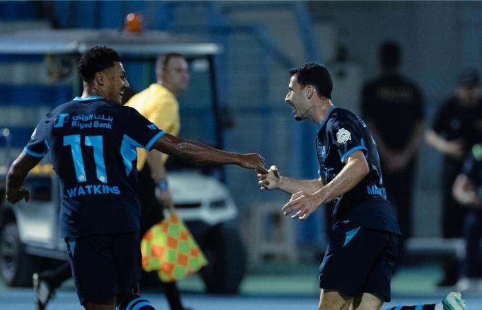 بالبلدي : فيديو
      |
      الهلال
      يهزم
      القادسية
      بثلاثية
      مثيرة
      في
      الدوري
      السعودي