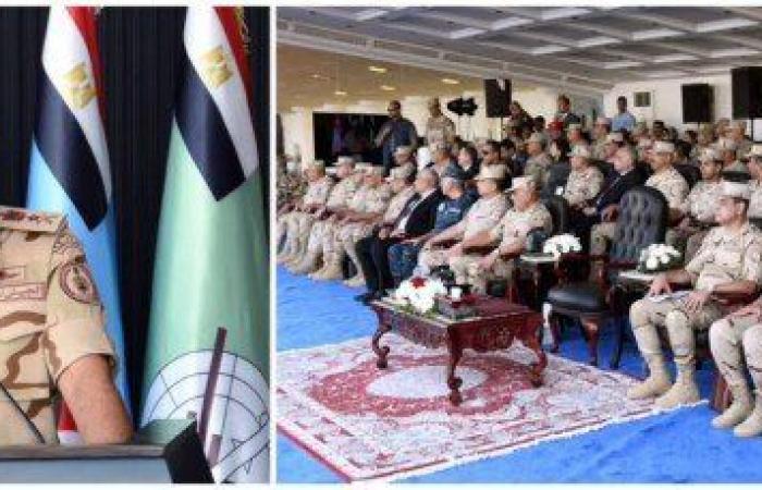 بالبلدي: وزير
      الدفاع
      يشهد
      إجراءات
      تفتيش
      الحرب
      بإحدى
      تشكيلات
      المنطقة
      الشمالية
      العسكرية
      |
      فيديو