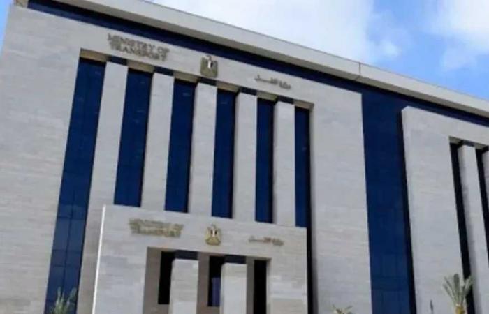 كشف
      ملابسات
      تغيب
      فتاة
      قاصر
      في
      6
      أكتوبر..
      تزوجت
      عرفيًا
      من
      صديقها
      وعادت
      لأسرتها