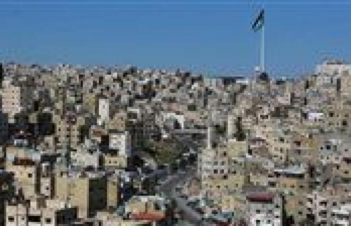 بالبلدي: هجوم
      الكرك
      الإرهابي
      في
      الأردن..
      7
      قتلى
      و34
      مصابًا
      والأمن
      يلاحق
      المتورطين