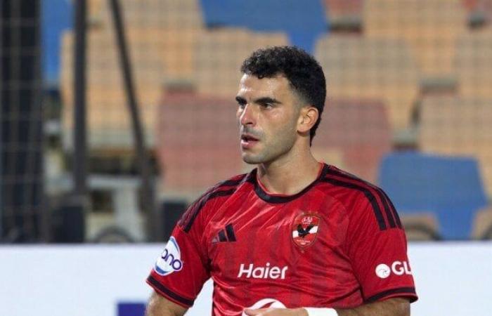 بالبلدي: الزمالك
      يتقدم
      ببلاغ
      ضد
      زيزو
      في
      نيابة
      الأموال
      العامة
      ويطالبه
      بـ20
      مليون
      جنيه