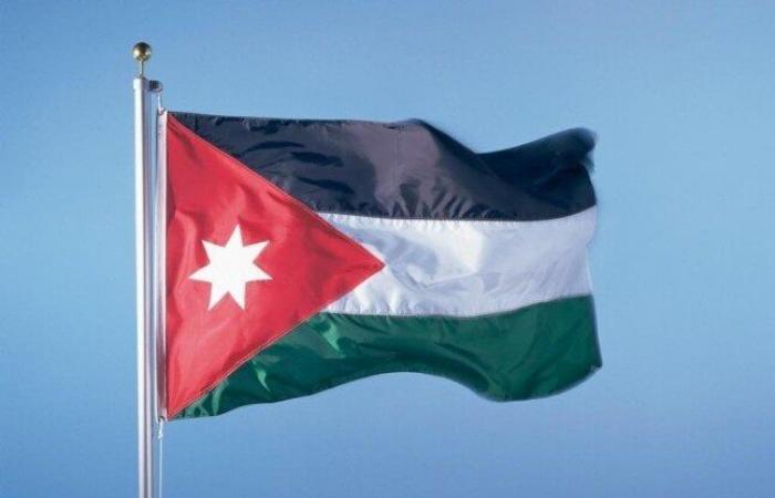 بالبلدي: الأردن
      يعلن
      الحداد
      العام
      وتنكيس
      الأعلام
      3
      أيام
      حداداً
      على
      شهداء
      كنيسة
      الكرك