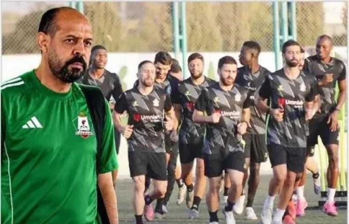 بثالث
      انتصار
      تواليًا..
      عماد
      النحاس
      يقود
      الوحدات
      لملاحقة
      صدارة
      الدوري
      الأردني