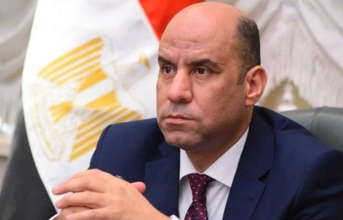 بالبلدي: الاقتصاد
      في
      أسبوع:
      ارتفاع
      خسائر
      الجنيه..
      تخارج
      المال
      الساخن..
      الحكومة
      تبحث
      العودة
      لـ”تخفيف
      الأحمال”