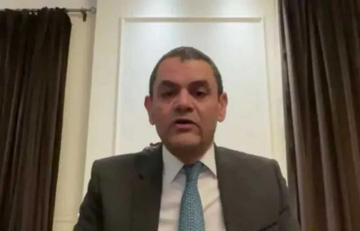 متحدث
      الخارجية:
      لا
      نجامل
      أحدا
      في
      رفض
      ترسيم
      الحدود
      التركية
      الليبية..
      والمذكرة
      تمس
      منطقتنا
      الاقتصادية