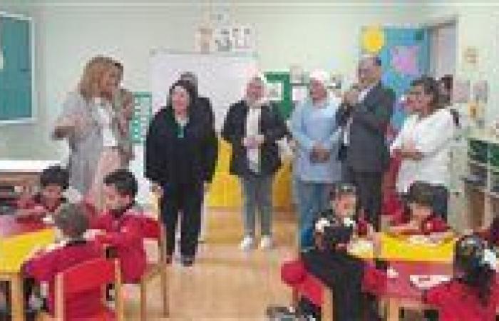 بالبلدي: نائبة
      وزيرة
      التضامن
      تتفقد
      حضانة
      خير
      وبركة
      والمرأة
      الجديدة
      بحي
      الأسمرات