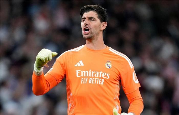 بالبلدي : موقف
      تيبو
      كورتوا
      النهائي
      من
      المشاركة
      في
      مباراة
      ريال
      مدريد
      وبرشلونة