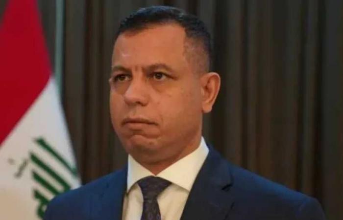 رئيس
      الوزراء
      العراقي
      يعفي
      رئيس
      جهاز
      المخابرات
      الوطني
      من
      منصبه