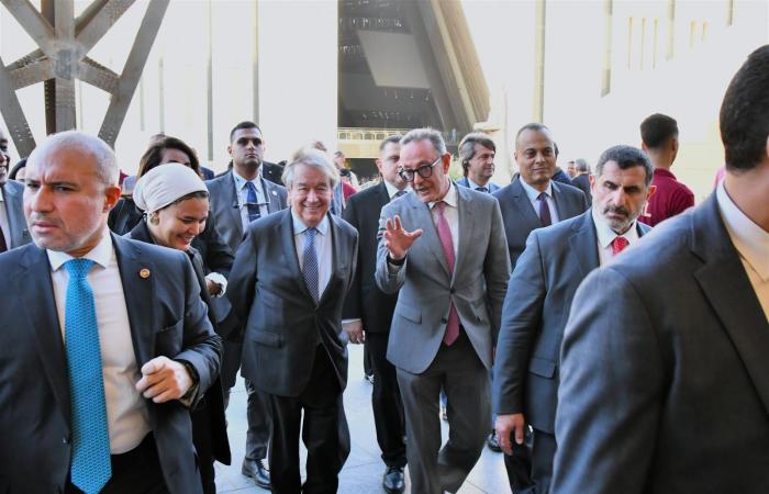 بالبلدي: الأمين
      العام
      للأمم
      المتحدة
      يزور
      المتحف
      المصري
      الكبير