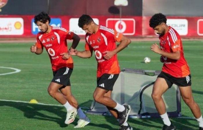 بالبلدي: الأهلي
      يبدأ
      الاستعداد
      لمواجهة
      مودرن
      سبورت
      في
      الدوري
      بعد
      تخطي
      كيتارا