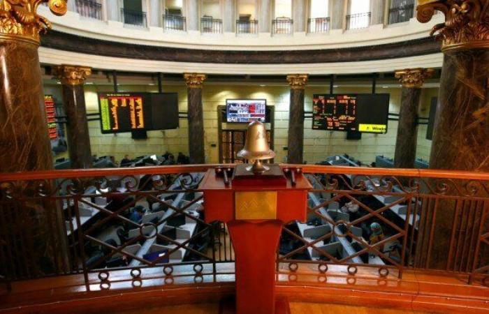 بالبلدي: البورصة
      المصرية
      تربح
      71
      مليار
      جنيه
      في
      الدقائق
      الأولى
      لجلسة
      اليوم