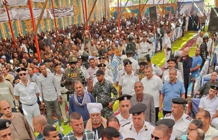بالبلدي: بحضور
      النائبين
      علاء
      الحديوي
      ومصطفى
      أبو
      دومه..
      جلسة
      صلح
      تنهي
      خصومة
      ثأرية
      بين
      عائلتين
      بطهطا