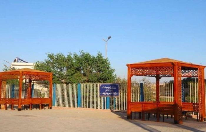 بالبلدي : جامعة
      قنا
      تكشف
      حقيقة
      صور
      القمامة
      وتعلن
      إنشاء
      ساحة
      انتظار
      بمحيط
      المستشفيات
      الجامعية