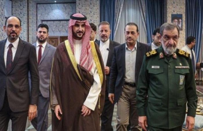 بالبلدي: إيران
      وأطراف
      حلف
      مكة
      تتفق
      في
      طهران
      على
      مواصلة
      المحادثات
      و
      الدفاعات
      السعودية
      تدمَر
      باليستيين
      أطلقتهما
      ميليشيا
      الحوثي
      نحو
      الرياض