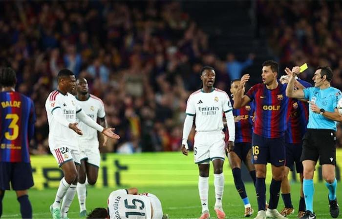 بالبلدي : عقوبة
      منتظرة
      ضد
      برشلونة
      بسبب
      اعتداء
      الجماهير
      على
      لاعب
      ريال
      مدريد