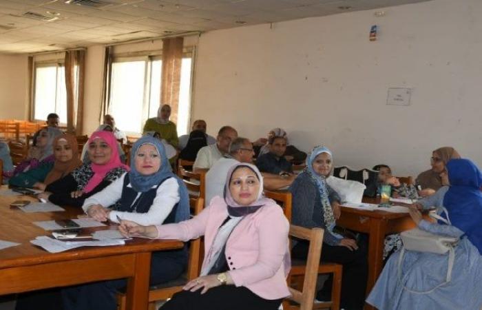 بالبلدي: ​جامعة
      العاصمة
      تنظم
      ندوة
      متخصصة
      حول
      «مهارات
      اتخاذ
      القرار
      الإداري»
      لتطوير
      كفاءة
      الكوادر