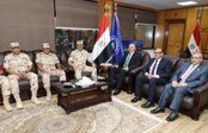 بالبلدي: قائد
      الجيش
      الثاني
      الميداني
      يهنئ
      ناصر
      مندور
      بتجديد
      الثقة
      الرئاسية