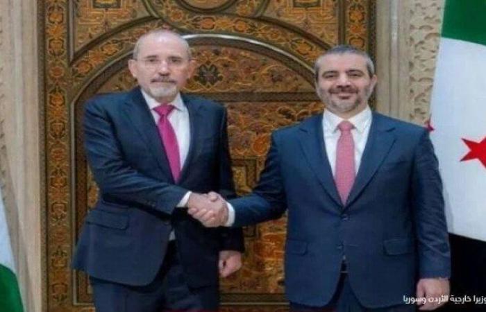 بالبلدي : تحرك
      عاجل
      من
      الأردن
      وسوريا
      بعد
      تنفيذ
      ضربات
      جوية
      ضد
      مواقع
      داعش