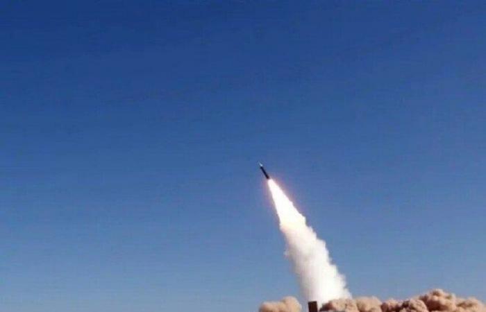 بالبلدي: الدفاعات
      السعودية
      تعترض
      صاروخًا
      باليستيًا
      باتجاه
      الطائف