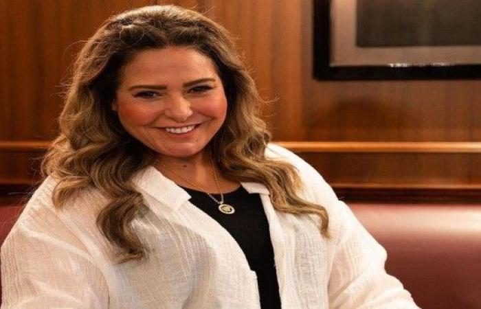 بالبلدي: صابرين
      تكشف
      كواليس
      ارتداء
      الحجاب
      وخلعه
      وندمها
      على
      رفض
      المشاركة
      في
      فيلم
      "حليم"
      مع
      أحمد
      زكي