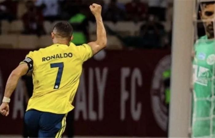 بالبلدي : فيديو
      |
      هاتريك
      رونالدو
      يقود
      النصر
      للفوز
      بخماسية
      على
      الخلود
      في
      الدوري
      السعودي