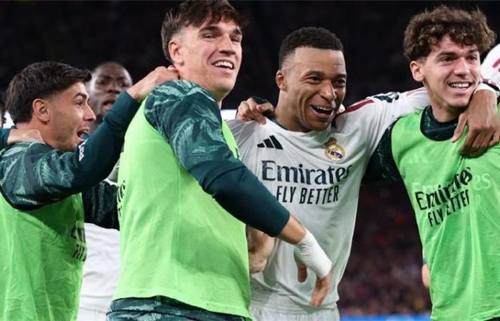 بالبلدي : ريال
      مدريد
      يستقر
      على
      أولى
      صفقات
      الموسم
      المقبل