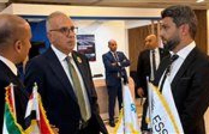 بالبلدي: «ESS
      AE
      Holding»
      تستعرض
      حلولها
      لتطوير
      البنية
      التحتية
      وإدارة
      الموارد
      المائية