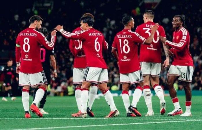 بالبلدي: لاعب
      مانشستر
      يونايتد
      يتصدر
      قائمة
      اهتمامات
      برشلونة
      لتدعيم
      الدفاع