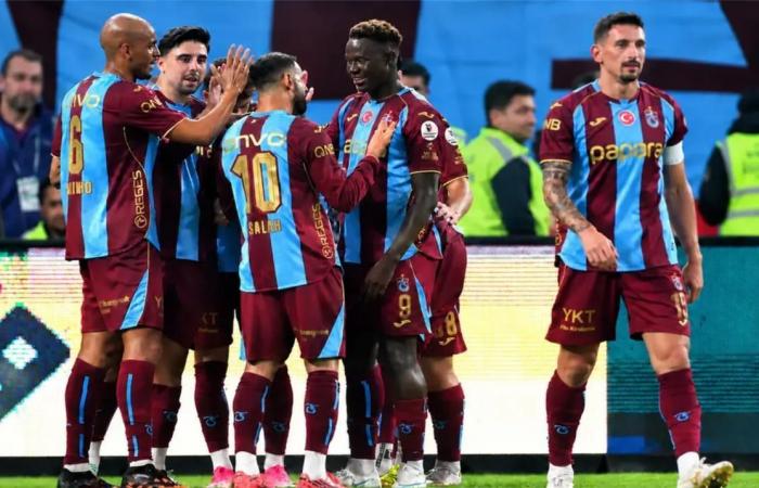 بالبلدي : ضربة
      قوية
      لمحمد
      صلاح؟..
      الاتحاد
      التركي
      يعاقب
      طرابزون
      سبور
      قبل
      مباراة
      غازي
      عنتاب