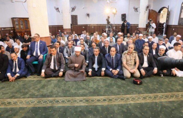 بالبلدي : محافظ
      المنوفية
      ووزير
      الأوقاف
      يفتتحان
      مسجد
      سيدي
      يعقوب
      بقويسنا
      البلد