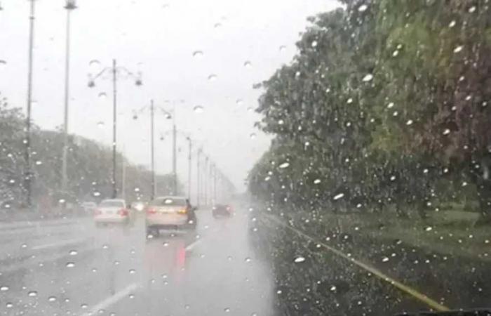 أمطار
      تضرب
      عدة
      مناطق..
      والأرصاد
      تحذر
      من
      طقس
      اليوم
      الجمعة