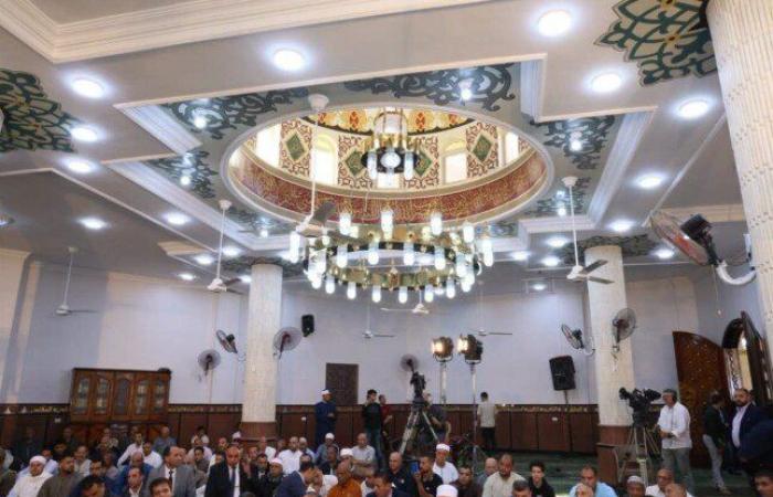 بالبلدي : محافظ
      المنوفية
      ووزير
      الأوقاف
      يفتتحان
      مسجد
      سيدي
      يعقوب
      بقويسنا
      البلد