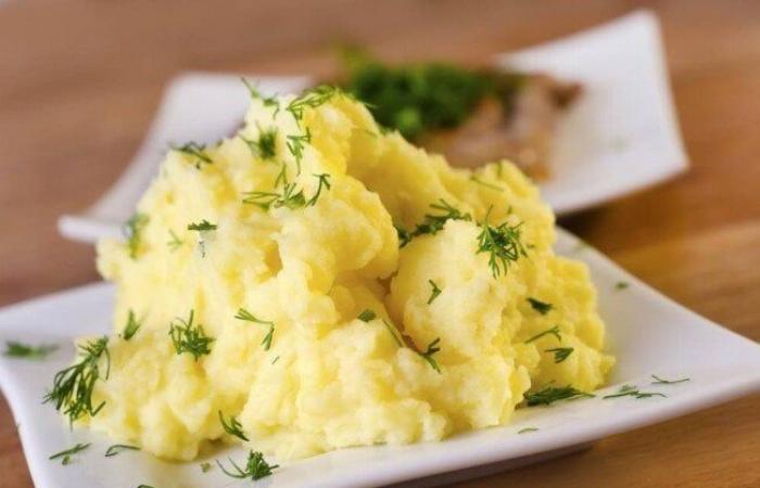 بالبلدي: 5
      وصفات
      بالبطاطس
      لغداء
      شهي
      واقتصادي..
      أفكار
      سهلة
      وسريعة