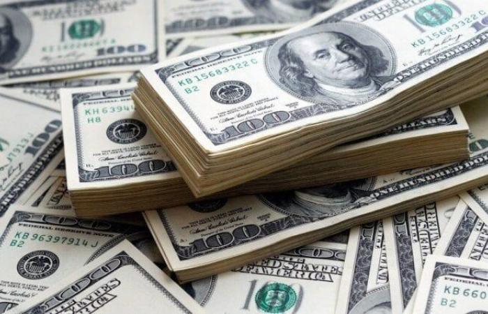 بالبلدي : الأخضر
      بكام؟..
      سعر
      الدولار
      اليوم
      السبت
      31
      أكتوبر
      2026
      في
      البنوك