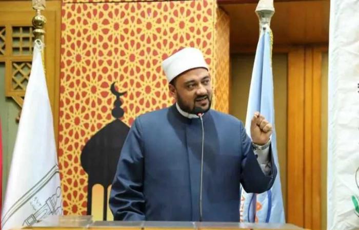 أمين
      الأعلى
      للشئون
      الإسلامية:
      أمهات
      وزوجات
      الشهداء
      نموذج
      مشرف
      للمرأة
      المصرية
      في
      بناء
      الأجيال