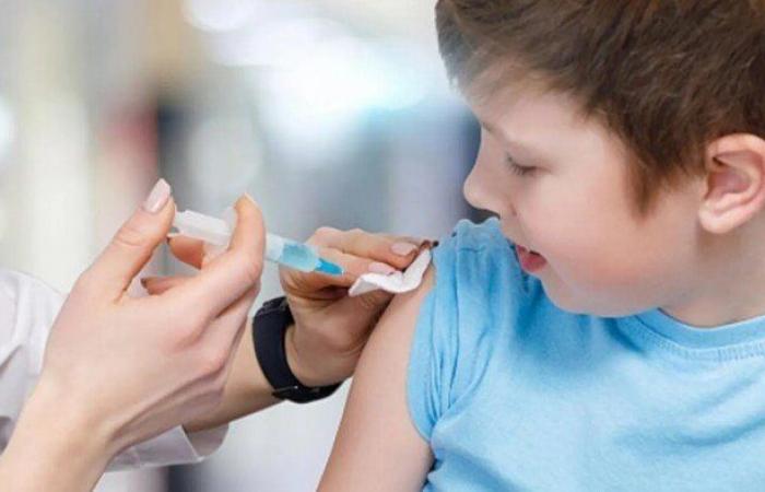 بالبلدي: من
      عمر
      يوم
      حتى
      9
      سنوات..
      فاكسيرا
      تعلن
      جدول
      تطعيمات
      الأطفال
      ومواعيد
      الجرعات
