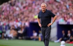 بالبلدي : ريال
      مدريد
      يستعيد
      لاعبه
      من
      المعسكر
      الدولي
      مبكرًا