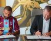 محمد
      صلاح
      يحقق
      12
      مليون
      يورو
      لطرابزون
      سبور
      في
      3
      أيام..
      أرقام
      قياسية
      من
      القمصان
      والتذاكر