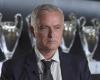 بالبلدي : مورينيو:
      برشلونة
      يجب
      أن
      يهبط
      للدرجة
      الثانية..
      ولاعب
      ريال
      مدريد
      خليفة
      مودريتش