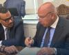 بالبلدي : بجهود
      النائب
      أحمد
      العجوز..
      وزارة
      النقل
      تعتمد
      تطوير
      4
      مزلقانات
      بإمبابة
      والمنيرة
      الغربية