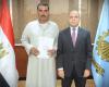 محافظ
      الغربية
      يُسلّم
      5
      عقود
      تقنين
      لأراضي
      أملاك
      الدولة
      للمستفيدين
      عبر
      المنصة
      الوطنية