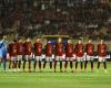بالبلدي : قائمة
      الأهلي
      لمواجهة
      أبو
      قير
      للأسمدة
      في
      الدوري
      المصري..
      انضمام
      صفقة
      جديدة
      وتواجد
      أشرف
      داري