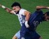 بالبلدي: بيراميدز
      يحل
      ضيفًا
      علي
      الشرقية
      إنبي
      في
      الدوري..
      الموعد
      والقناة
      الناقلة