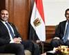 بالبلدي: وزير
      الشباب
      والرياضة
      يلتقي
      أحمد
      عبد
      اللطيف
      بطل
      الووشو
      كونغ
      فو