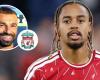بالبلدي : لوبوف:
      أرجوكم
      لا
      تقارنوا
      صفقة
      باركولا
      مع
      محمد
      صلاح