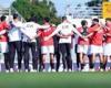 بالبلدي: منتخب
      مصر
      يختتم
      تدريباته
      استعدادًا
      لمواجهة
      جنوب
      السودان
      غدًا